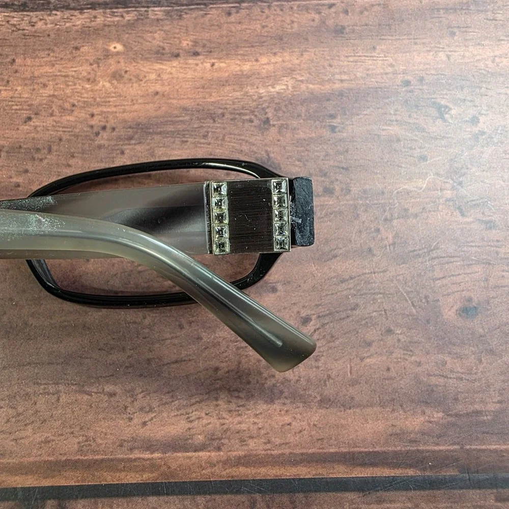 Vera Wang good used